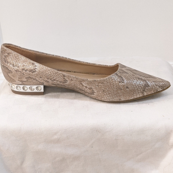 Snake print and jeweled flats - Picture 4 of 13